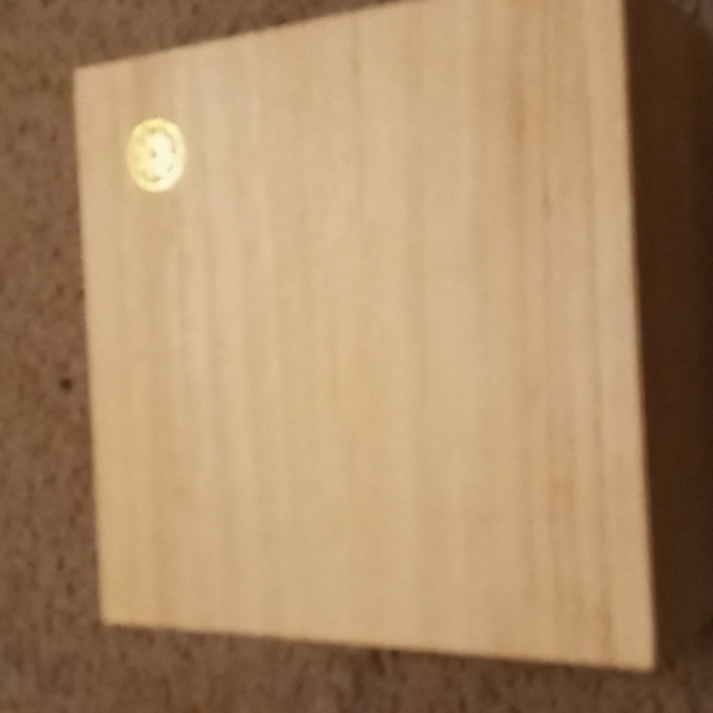 Tetchra plain wooden basic box